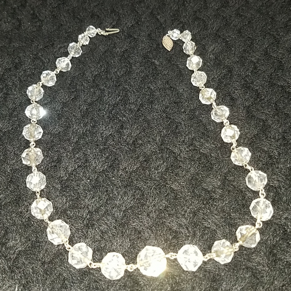 Antique clear cut glass graduated bead necklace